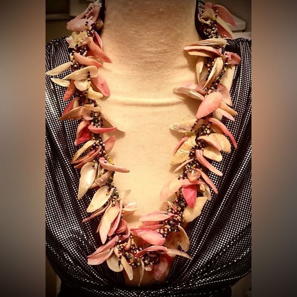 Chunky shell and seed bead one of a kind 24” necklace - Picture 1 of 10